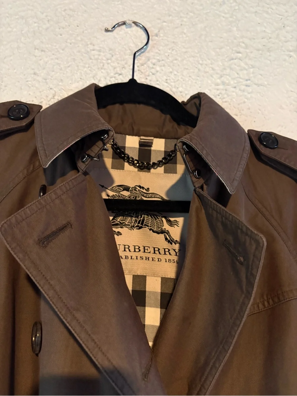 Classic Women's Burberry Olive/Brown Trench Coat with Belt - Picture 3 of 11